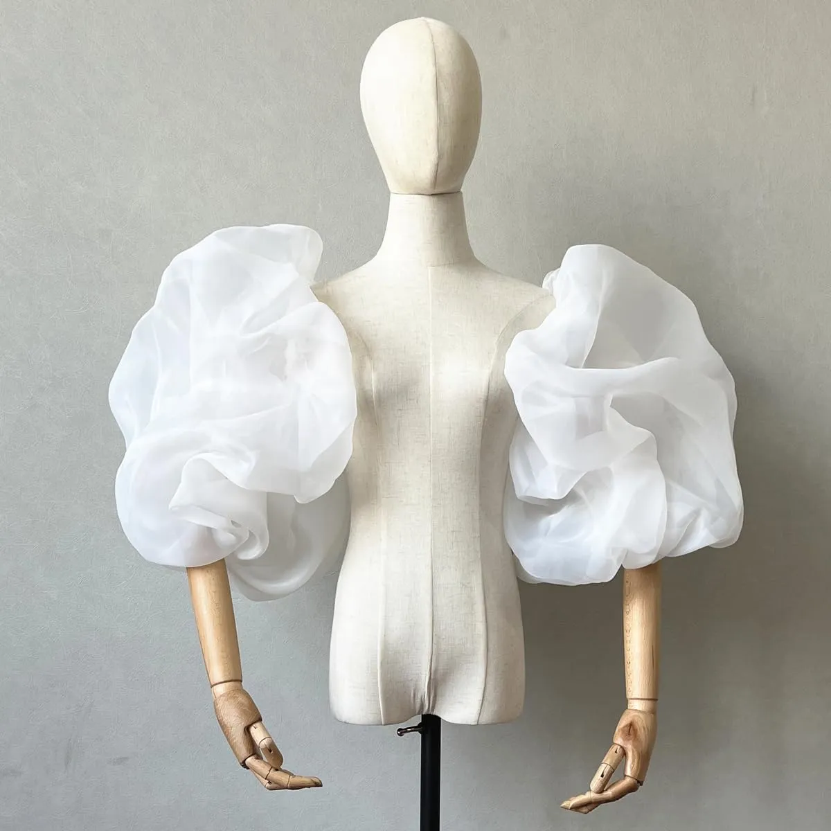 Detachable Sleeves for Wedding Dresses Tulle Gloves White Black