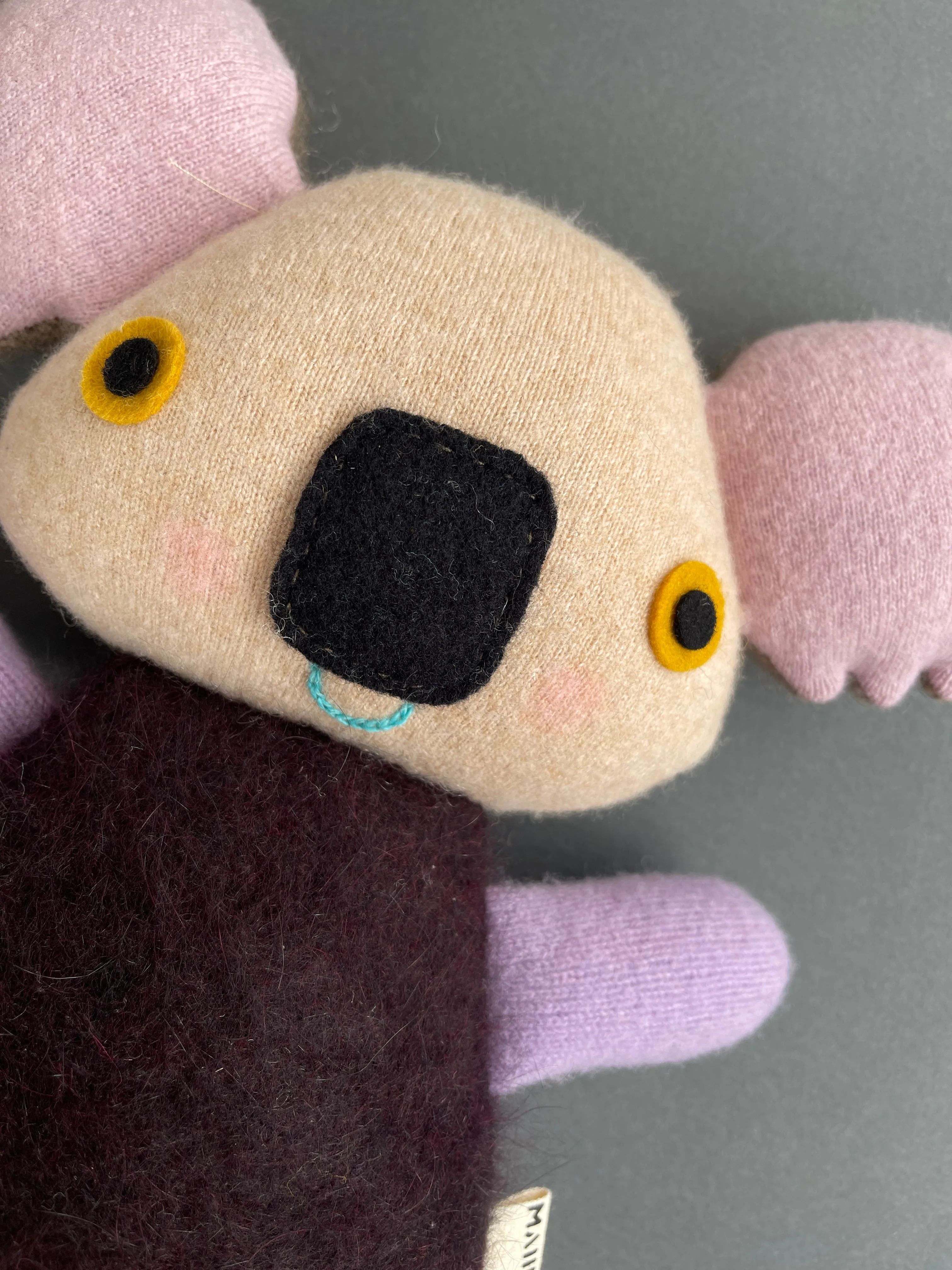 Koala - aubergine angora