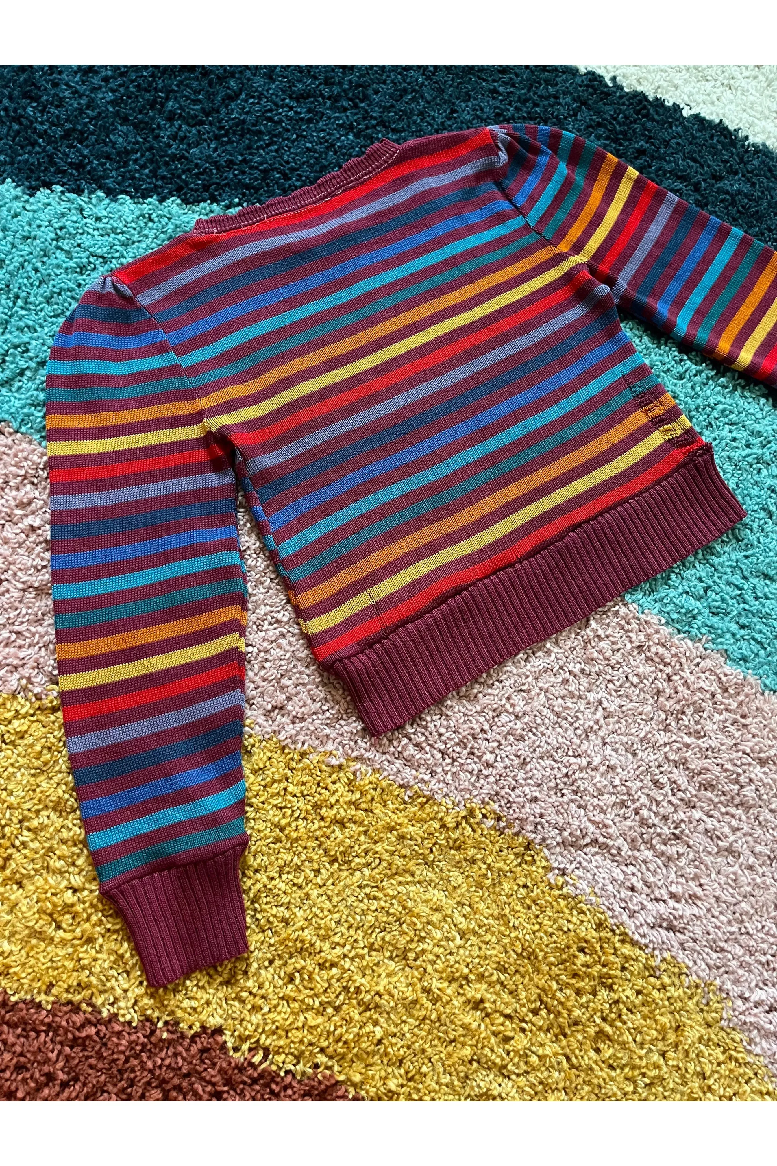 Vintage 70s Rainbow Scallop Neck Sweater